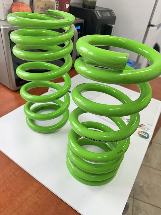 Arcuri spate IRONMAN + 5 cm pt Mitsubishi Pajero MK3 V60