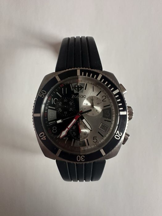 Часовник Zodiac ZO2107