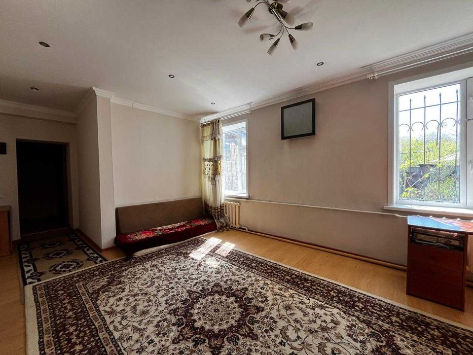 Продаю 3-комнтаный дом  в городе!