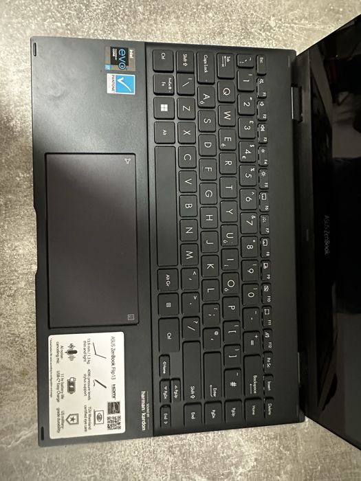 Asus Zenbook Flip 13 - Ecran Oled