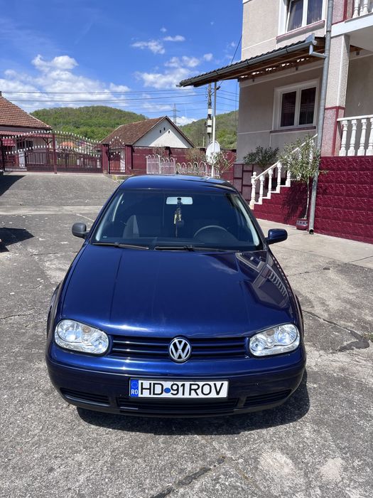 Golf 4  AN 2004 1.6