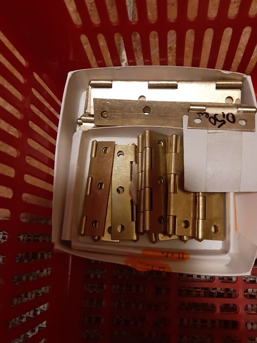 Butuc pentru yală,  broaște silduri cu mânere, balamale