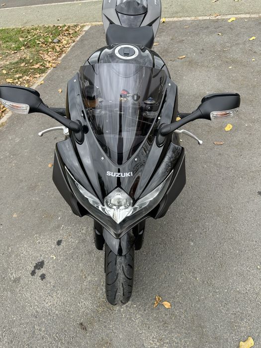 Vand  Suzuki gsxr k9 750 PRET FIX 6000 urgent