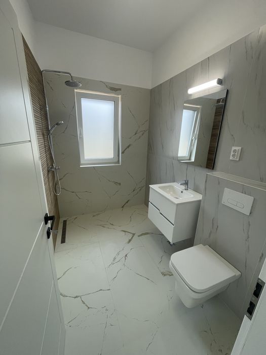Inchiriez  Apartament