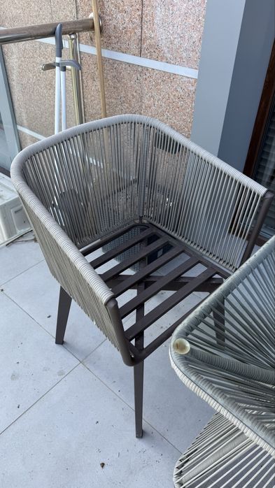 Стол со стульями для терассы