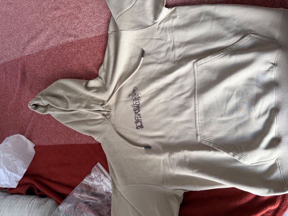Суичър Off white Чисто нов!
