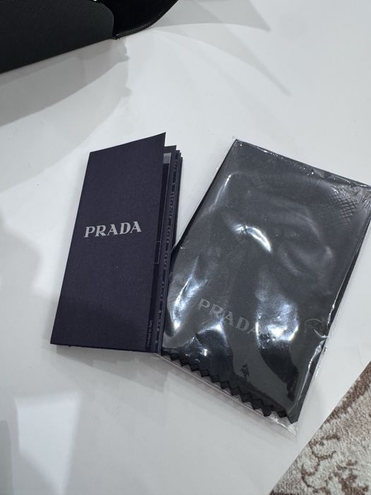 Оригинальное очки Prada
