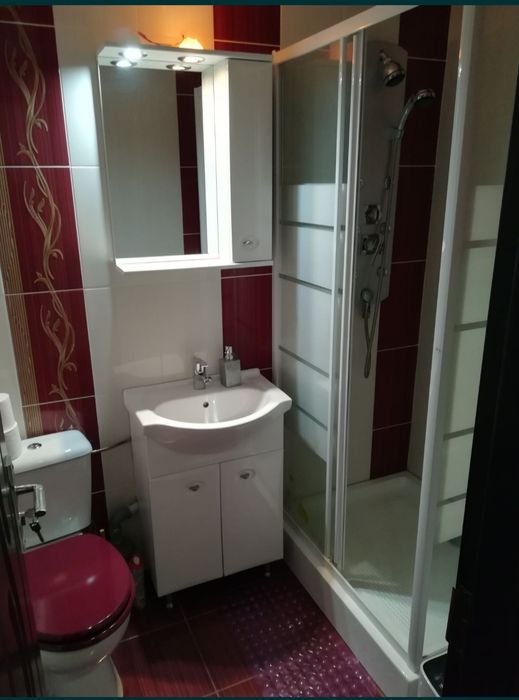 Închiriez garsoniera in zona Cinema Dacia