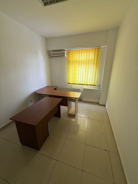 Inchiriez spatii comerciale birouri Targoviste