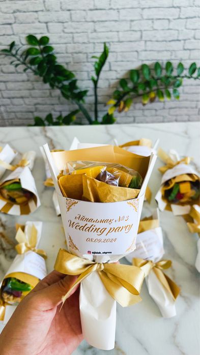 Букеты из сухофруктов