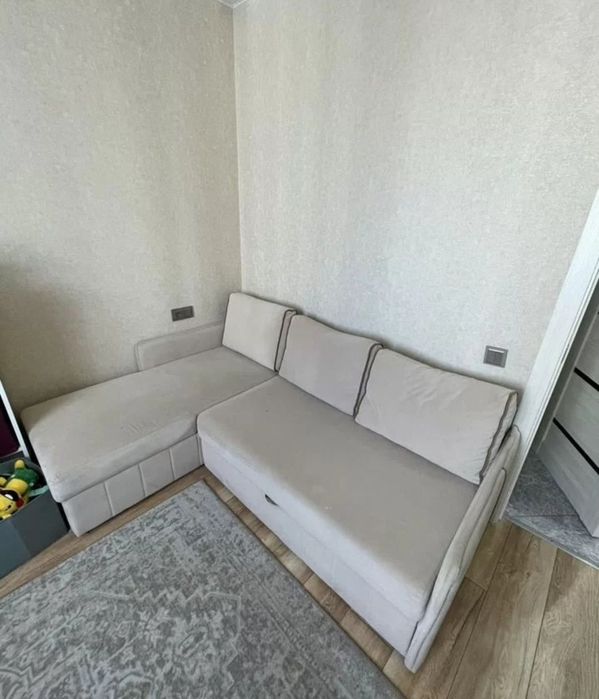 Продам диван Б/У