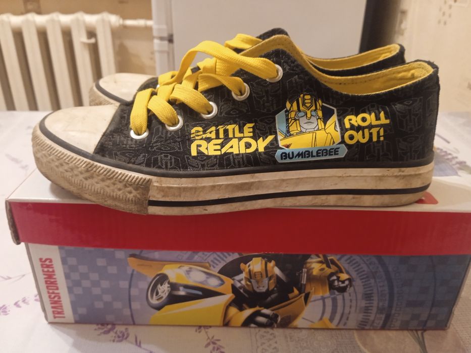 Продам кеды 34р.