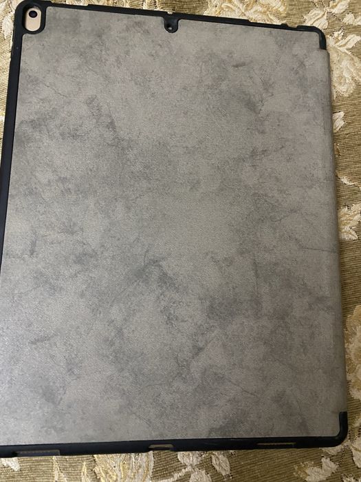 Продам самый большой ipad pro 12.9. 1