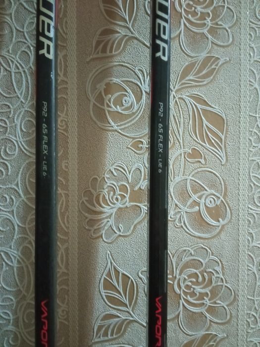 Клюшки для игры в хоккей