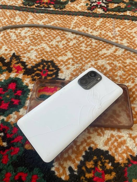 Поко ф3 обмен минус только задний крышкат