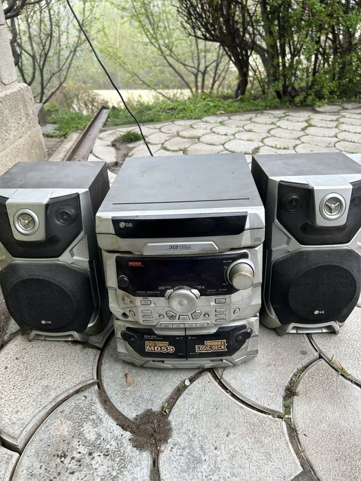 Музыкальный центр