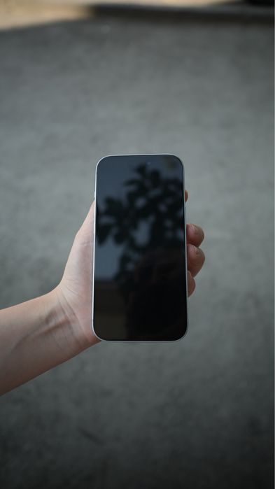 Iphone 15.  128 gb