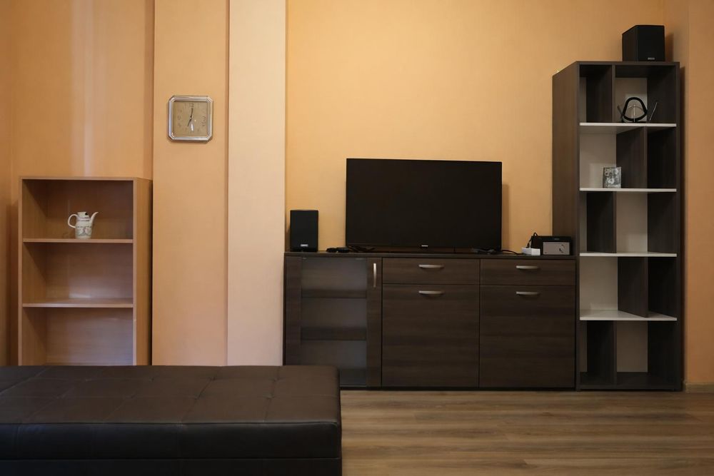 Дава се под наем Двустаен апартамент в София, Люлин 2 - 62 кв.м за 398.82 € - Снимка #2