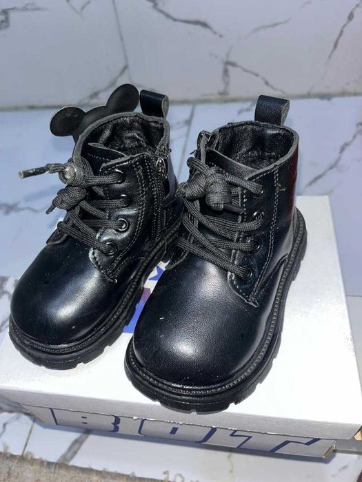 Ботинки децкие в хорошем состоянии