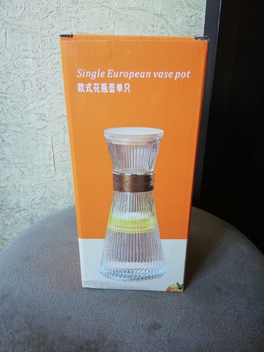 Графин новый под напитки 1 литр