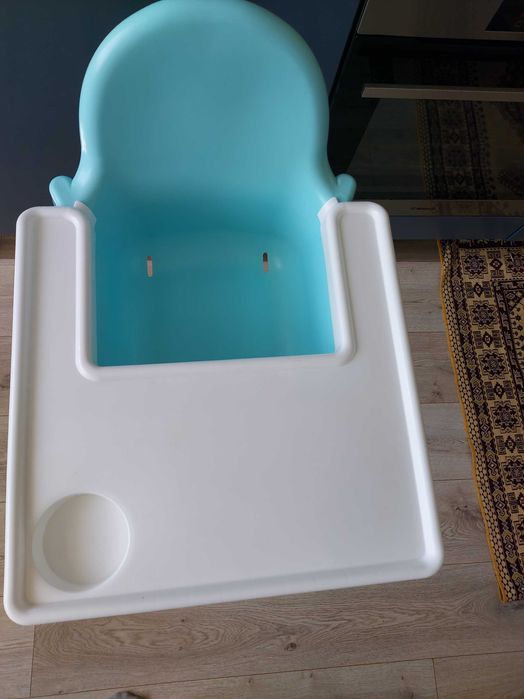 Детский столик для кормления