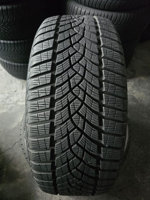 Goodyear 225/45 R18 95V MS iarnă