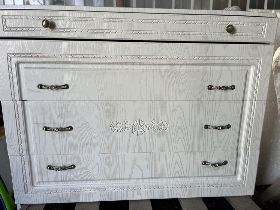 Продам комод в отличном состоянии