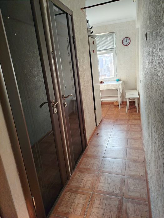 Продам квартиру 2-х комнатную. Авангард  3-75. 5 этаж.