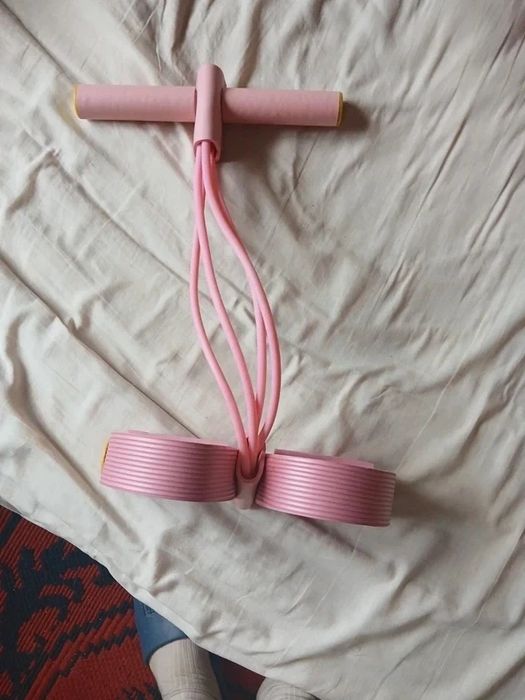 Coarda elastica rezistenta cu 4 tuburi elastice, cu suport pentru picioare,roz,noua