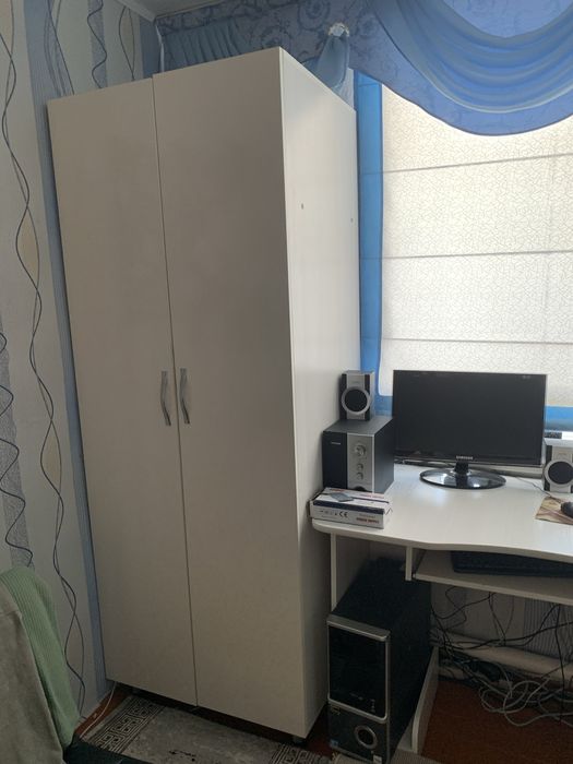 Продам комплект мебели