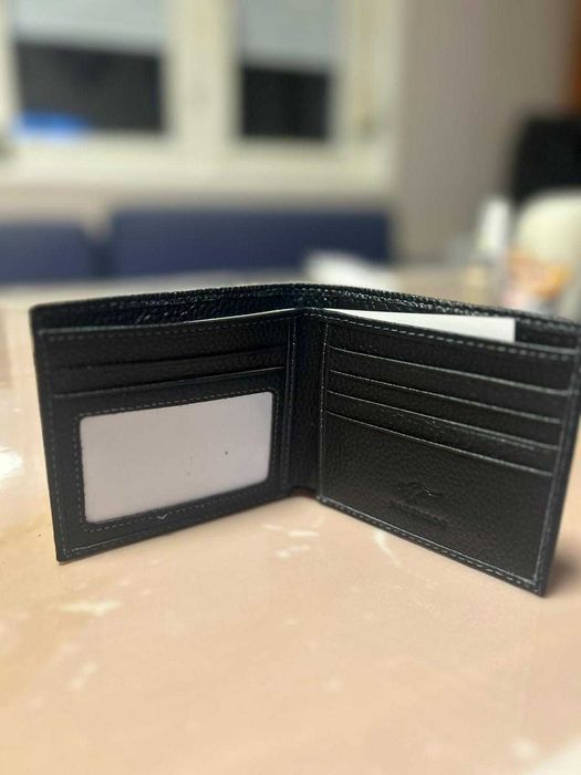 Мъжки кожен портфейл