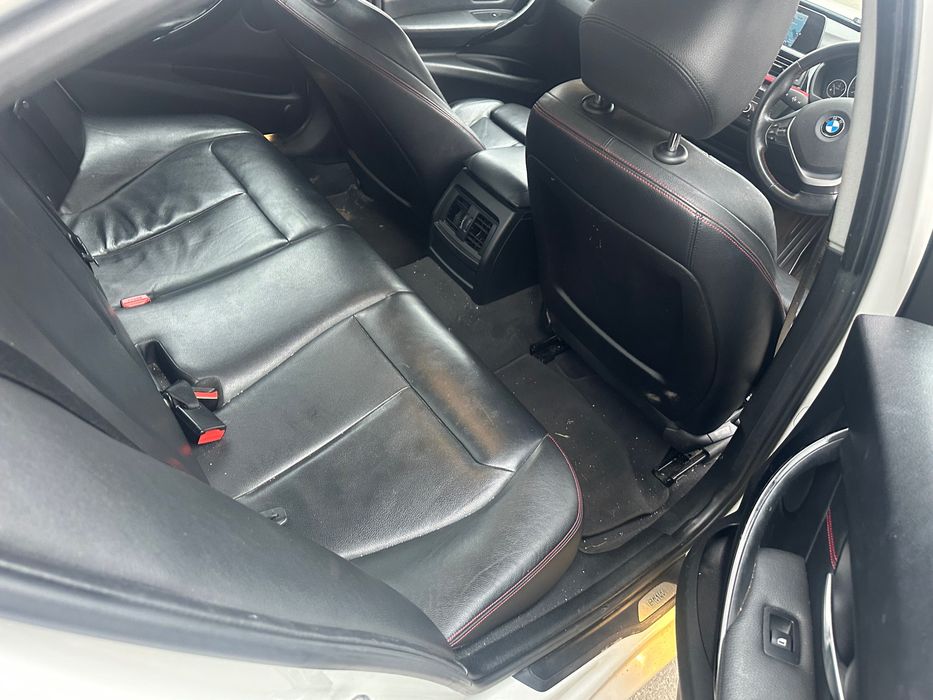 Bmw F30 2015 2.0d 184cp adus recent volan dreapta