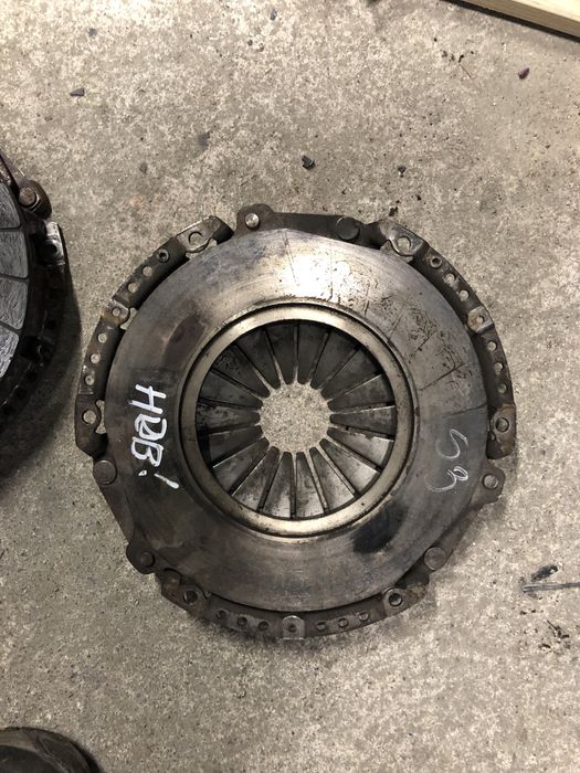 Съединител Ауди С3 Audi S3 240мм като нов