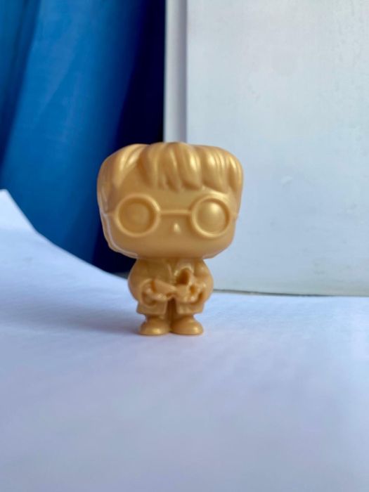 Редкий коллекционерный золотой Гарри потер