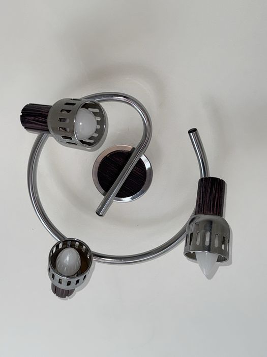 Продаю Люстры 3 шт