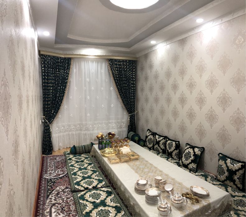 Xiva shaxrida shukrona bazar arqasinda