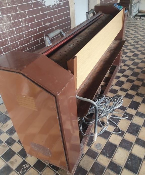 Срочна сотилади Гладильный каток КОВО БЕЛУША kotta pastelni belyolani