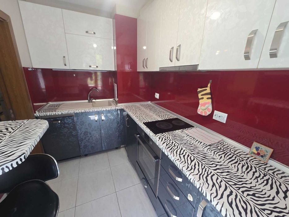 Тристаен апартамент под наем в кв. Възражане