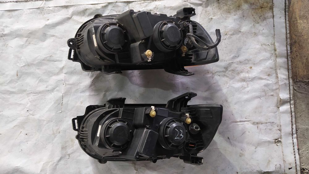 Фары Chevrolet Aveo T300 Оригинал б/у