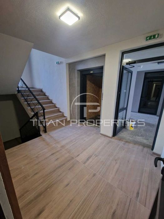 Продава се Двустаен апартамент в Пловдив, Остромила - 72 кв.м за 1695 €/кв.м - Снимка #4