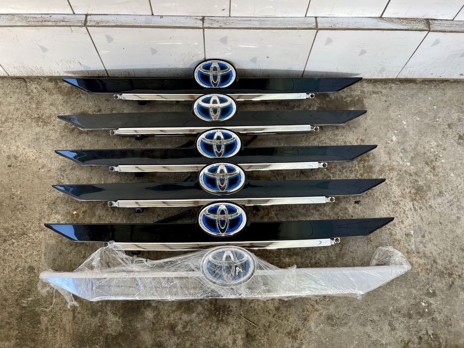 Планка багажника Camry 50/55 Камри 50/55