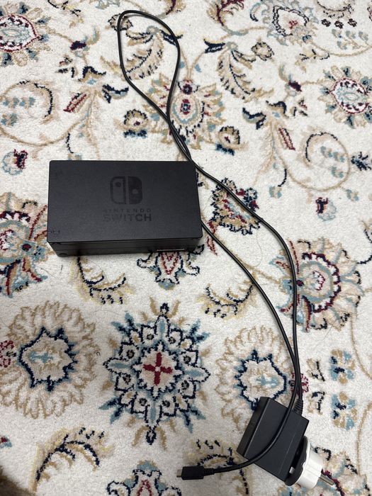 Продаю нинтендо свич