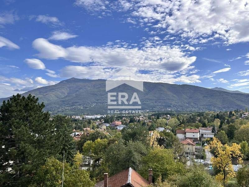 Продава се Тристаен апартамент в София, Горна баня - 86 кв.м за 2114 €/кв.м - Снимка #1