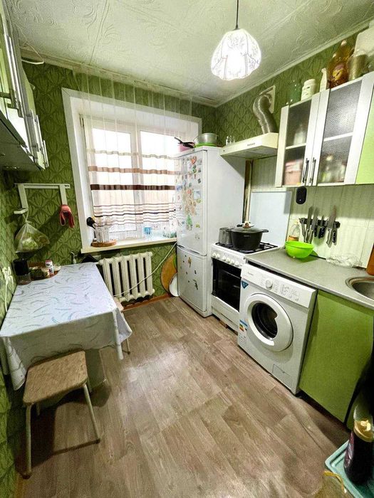 3-комнатная, 9мкрн, 5\5, 62м2, 1983м2