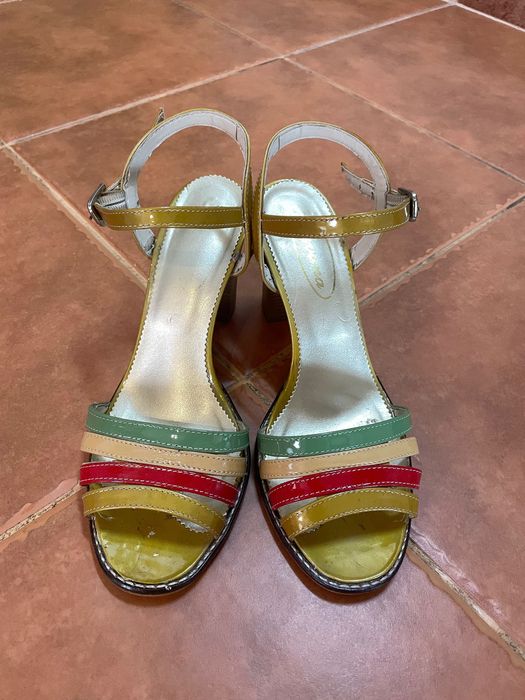 Sandale cu toc marimea 36