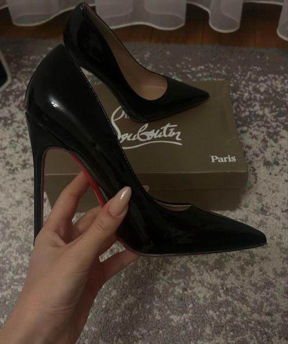 Pantofi Christian Louboutin pe stoc marimea 37 si pe comanda