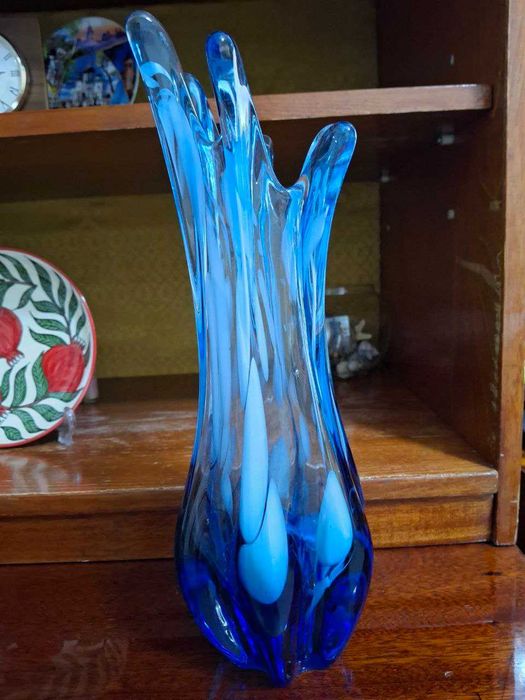 Ваза для цветов.