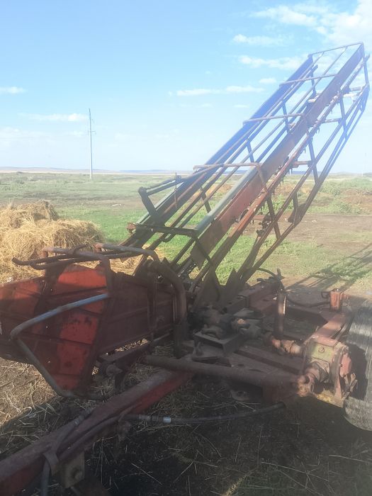 Продам тюкоподборщик