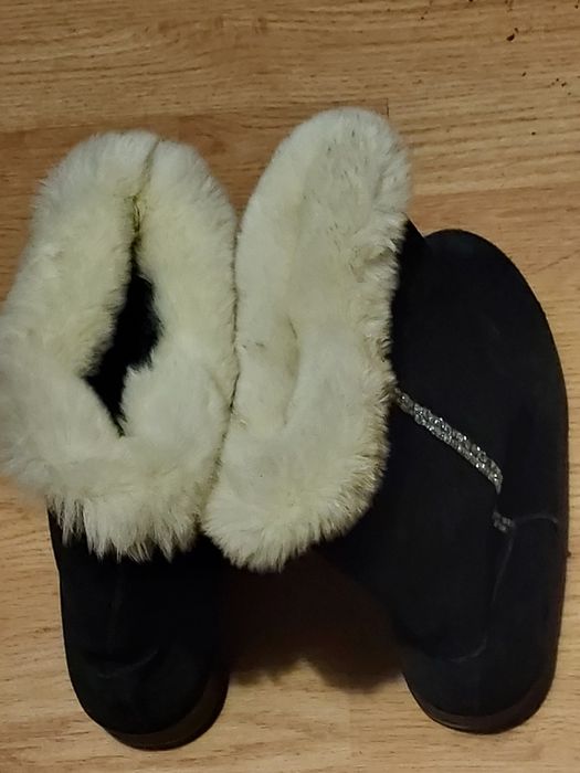 Ghete îmblănite piele întoarsă mărimea 37,5