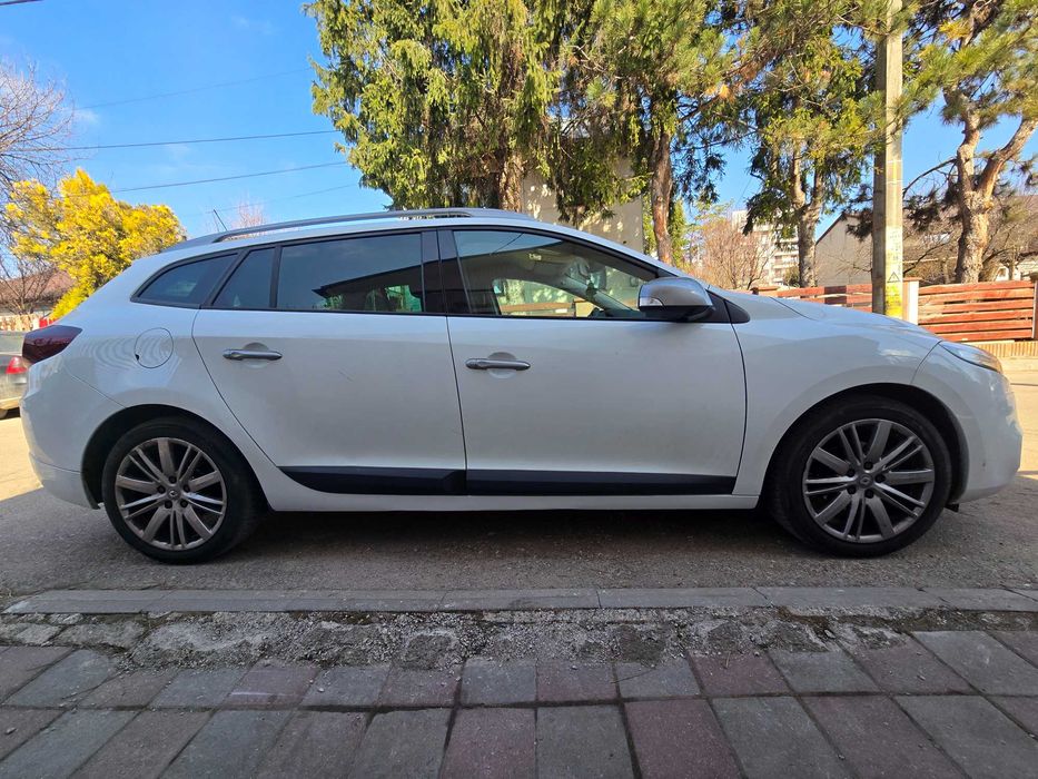 RENAULT Megane 2011 — imagine 2